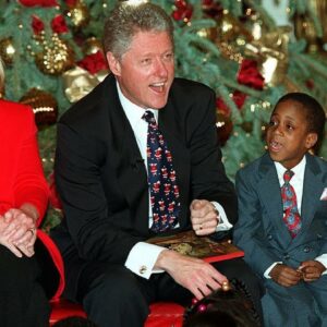Bill And Hillary Clinton Sing "12 Days Of Christmas" In 1997 | Christmas Flashback
