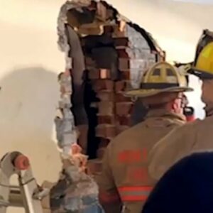 Maryland Resident Finds Intruder Trapped Inside Chimney | NBC4 Washington