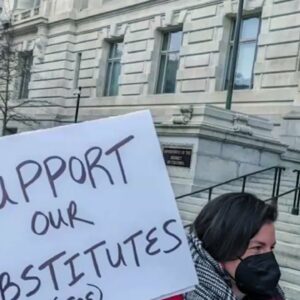 DC Substitute Teachers Demand Higher Pay | NBC4 Washington