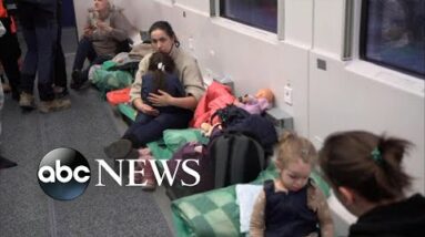 ‘Train of Hope’ aims to bring displaced Ukrainian children to safety l GMA