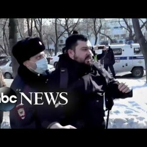 Putin cracks down on Russian protesters