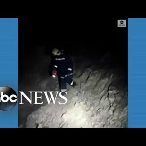 Ukrainian emergency services respond to airstrike l ABC News