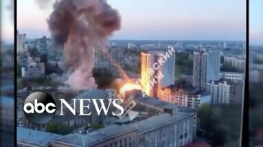 Russian missiles strike Kyiv l GMA