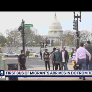 First Texas bus drops off migrants blocks from U.S. Capitol in DC | FOX 5 DC