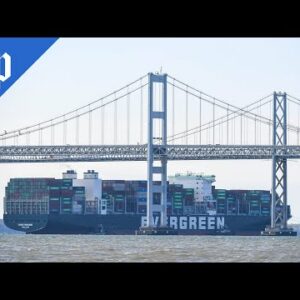 Stuck container ship Ever Forward now moving forward