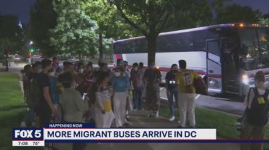 More buses of migrants arrive in DC from Texas | FOX 5 DC