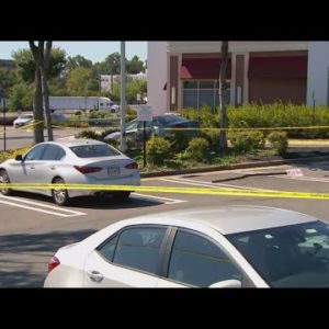 Pedestrian dead after 2-vehicle crash in Fairfax County | FOX 5 DC